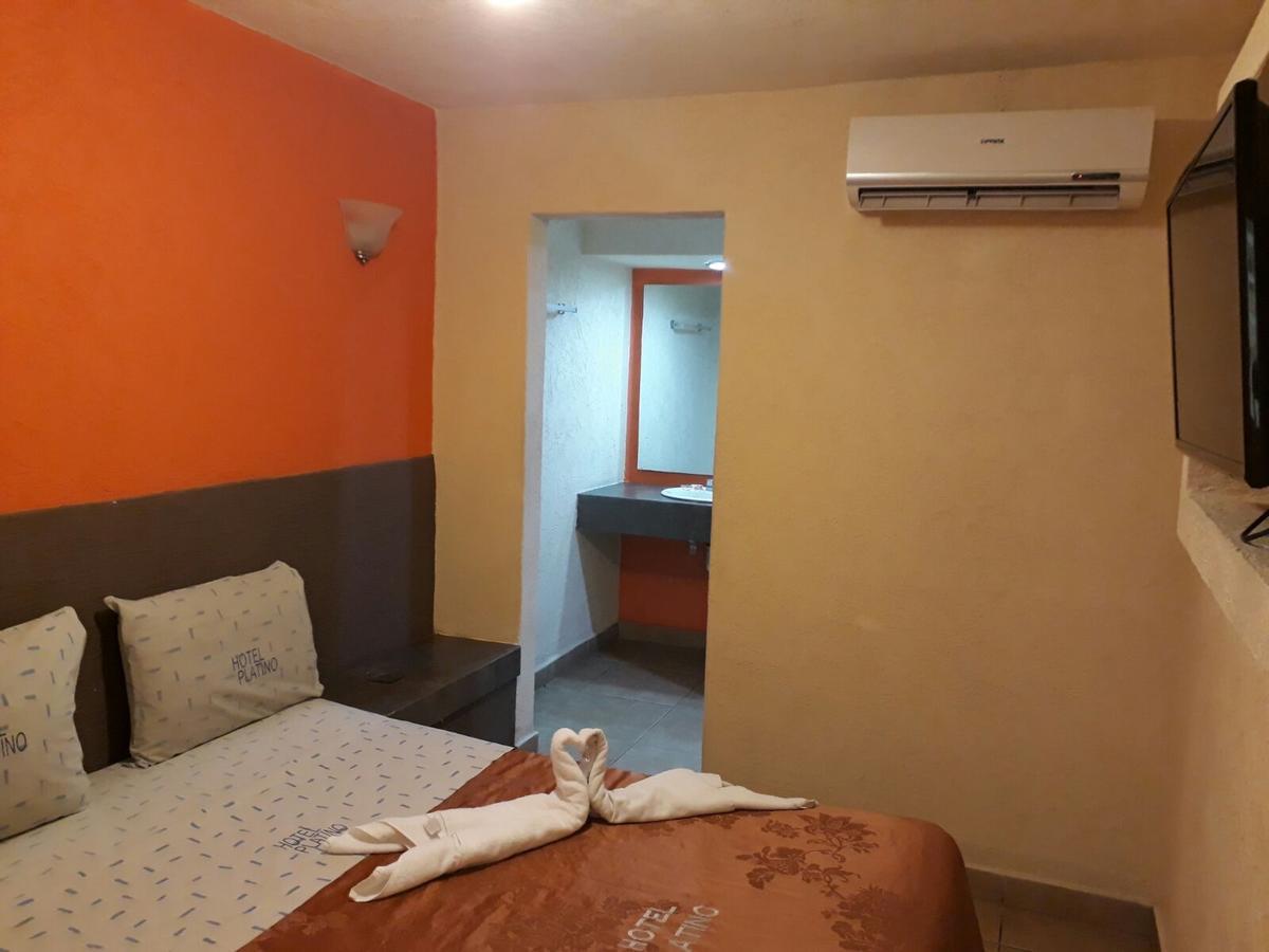 Hotel Platino Гвадалахара Экстерьер фото